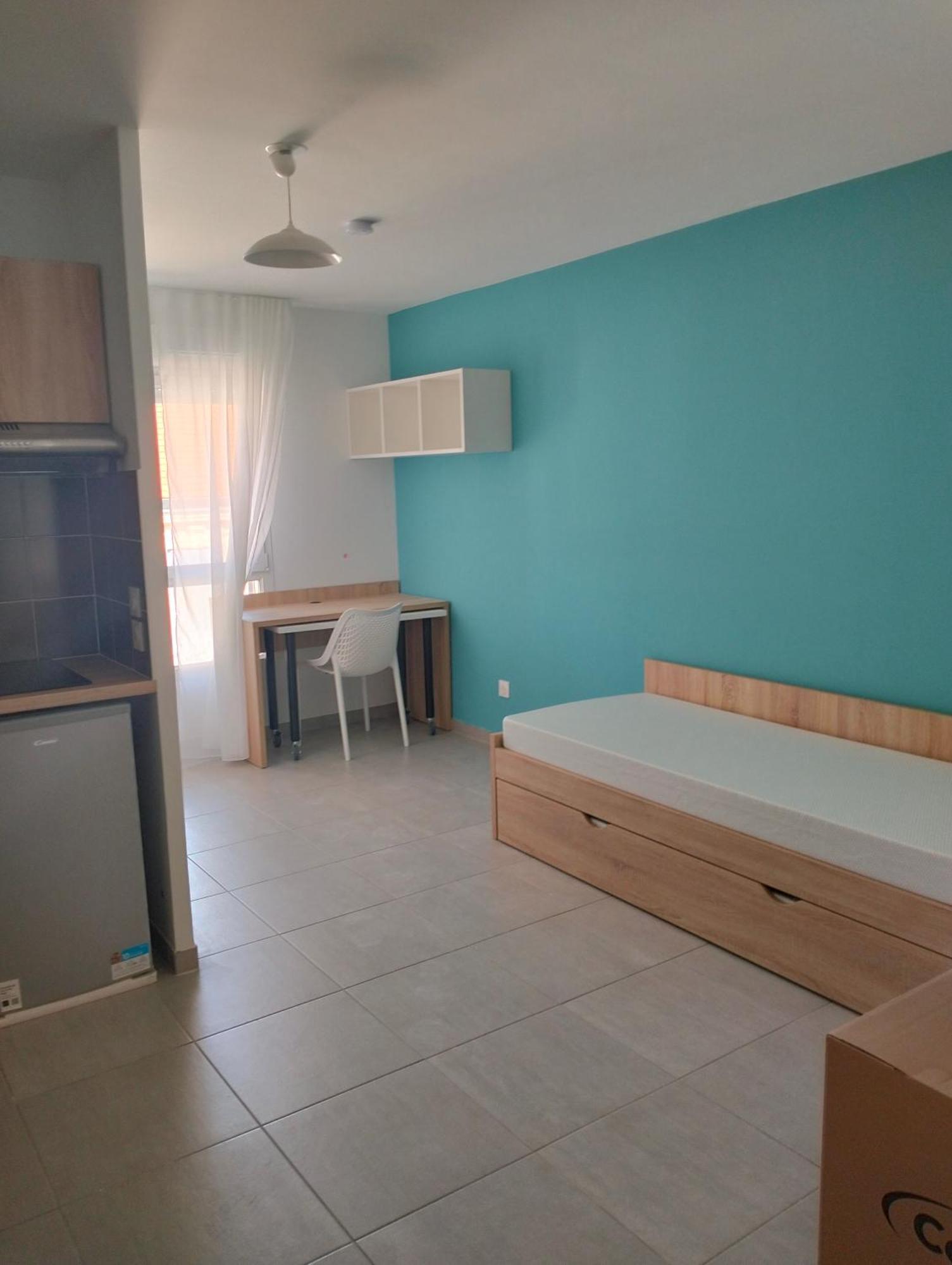 Nemea Comedie Apartment *